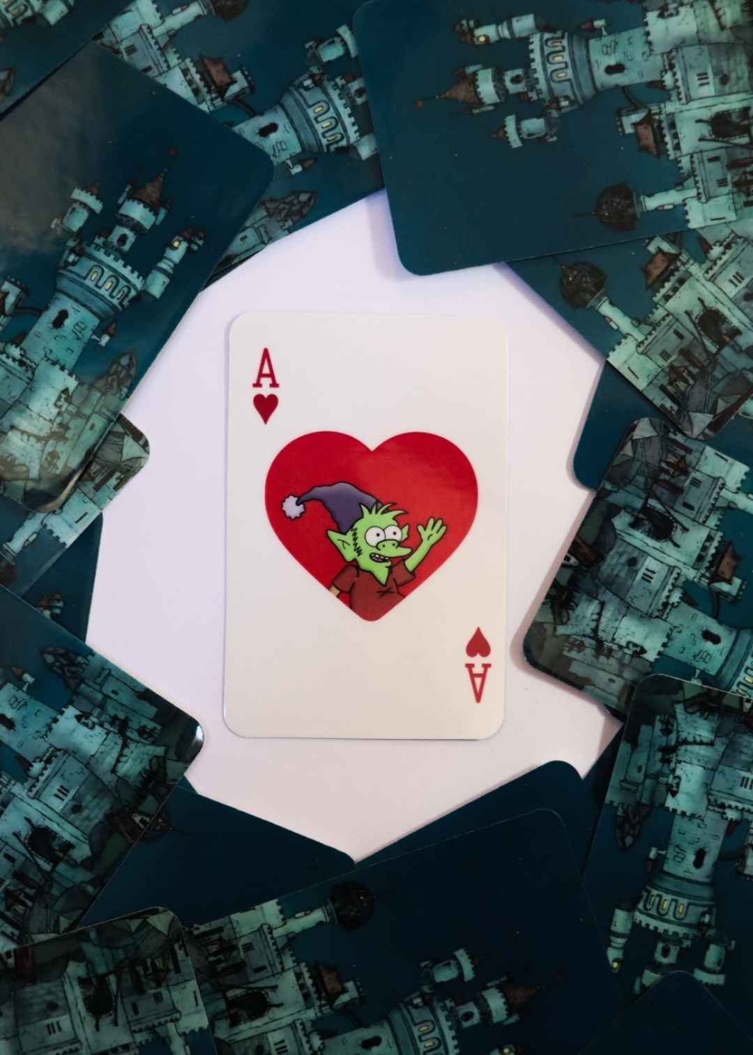 کارت بازی طلسم شدگان